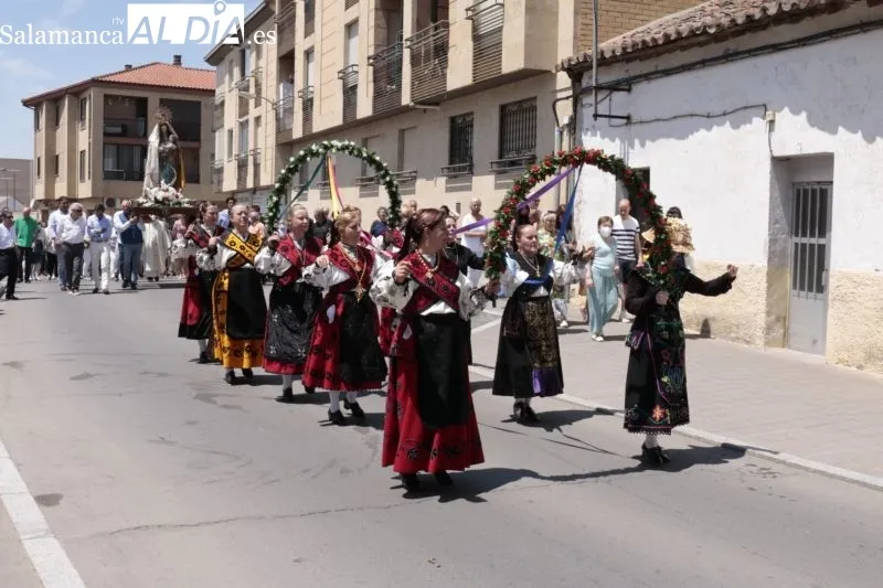 Procesión de la Virgen de los Remedios en Villamayor - David Sañudo