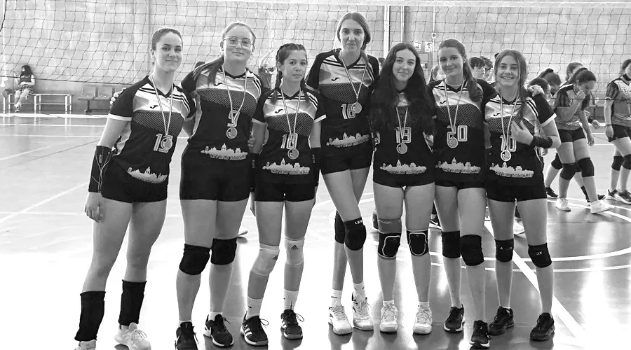 Foto 4 - El Voleibol femenino mirobrigense contin&uacute;a con su cosecha de excelentes resultados a nivel provincial