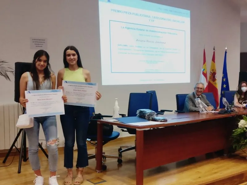 Entrega de premios de la fase provincial del Concurso Nacional de Educación Cívico-Tributaria