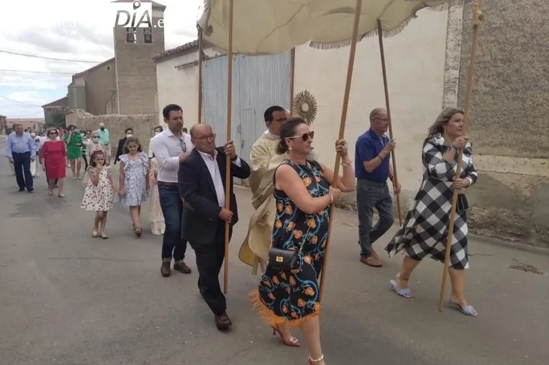 El Campo de Peñaranda ha vivido este domingo la vuelta de su procesión de Corpus 