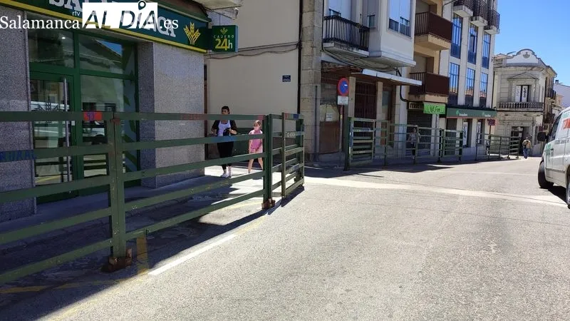 Foto 4 - Vitigudino tiene ya listo el vallado para celebrar los Corpus y el VI Toro de Caj&oacute;n de este s&aacute;bado