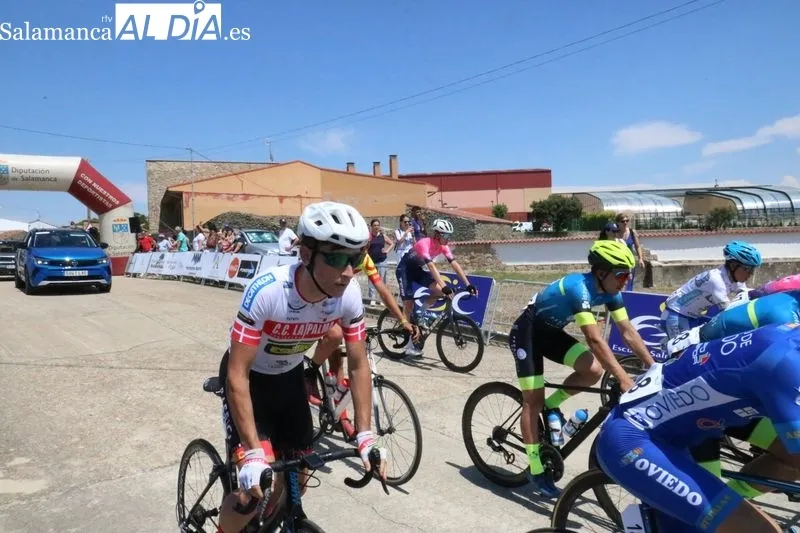 Foto 8 - M&aacute;s de un centenar de corredores toman la salida en Sard&oacute;n de los Frailes en la Challenge Global de Ciclismo en Ruta Junior