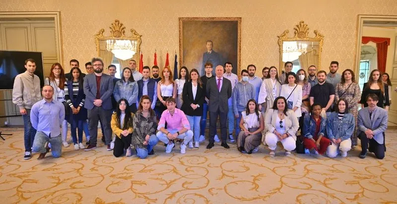 Entrega, en el Ayuntamiento, de las becas del Curso de Formación a la Carta Marketing 360 y Data 4.0