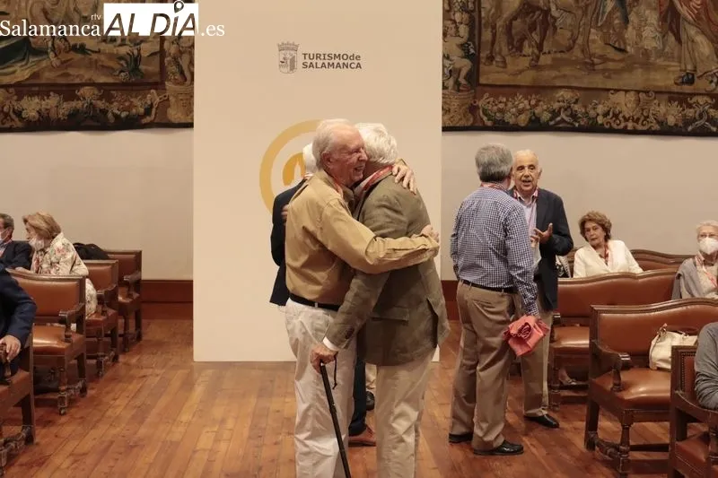 Encuentro de antiguos alumnos organizado por Alumni-USAL