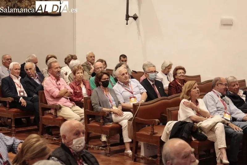 Encuentro de antiguos alumnos organizado por Alumni-USAL