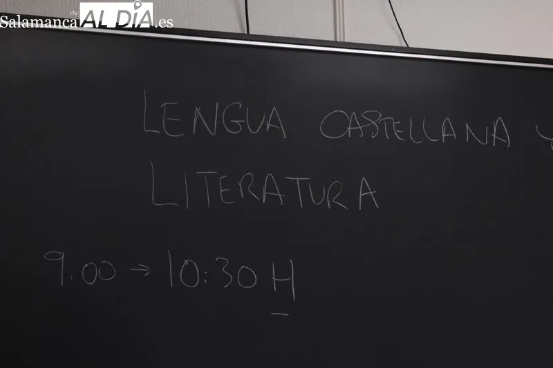 Primer examen de la EBAU en la Facultad de Filología de la Universidad de Salamanca (Palacio de Anaya). Foto de David Sañudo
