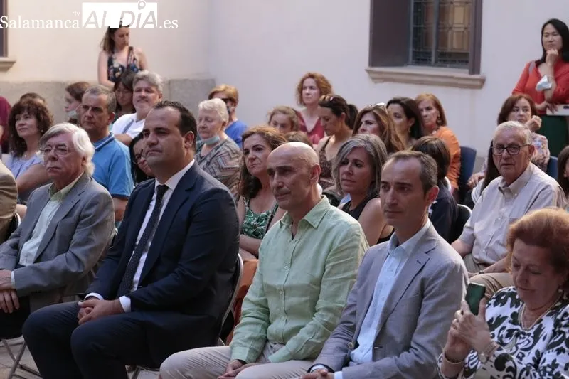 Presentación de 'Mar de encinas' y espectáculo poético-dancístico en el Patio de La Salina