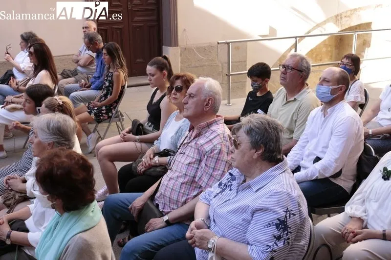 Presentación de 'Mar de encinas' y espectáculo poético-dancístico en el Patio de La Salina