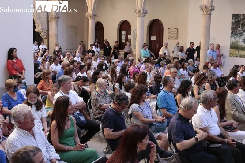 Presentación de 'Mar de encinas' y espectáculo poético-dancístico en el Patio de La Salina