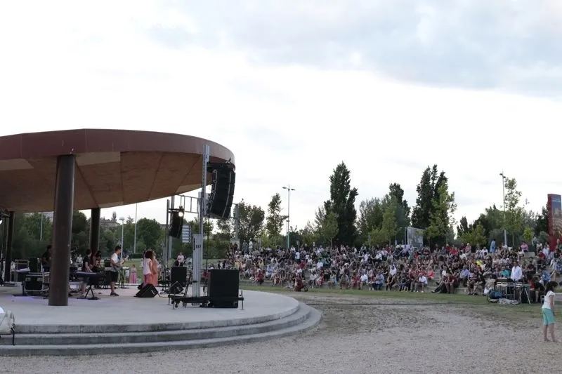 Concierto de los alumnos de música moderna de la Escuela Municipal de Música y Danza
