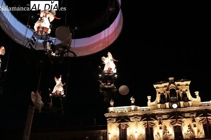 Imágenes del impresionante espectáculo en la Plaza Mayor