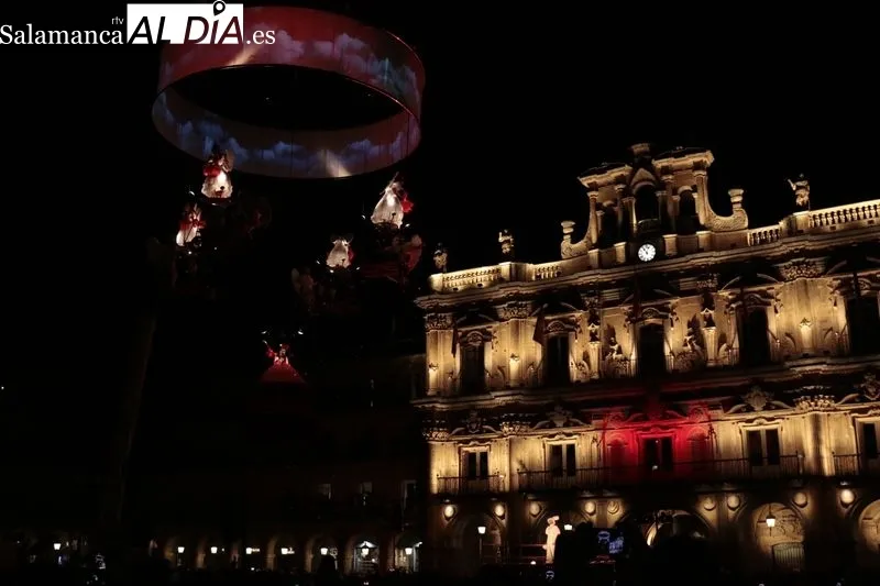 Imágenes del impresionante espectáculo en la Plaza Mayor