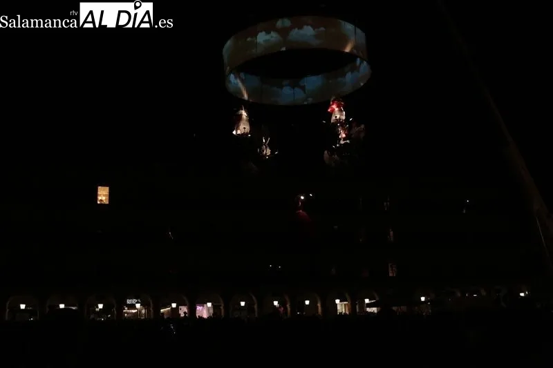 Imágenes del impresionante espectáculo en la Plaza Mayor