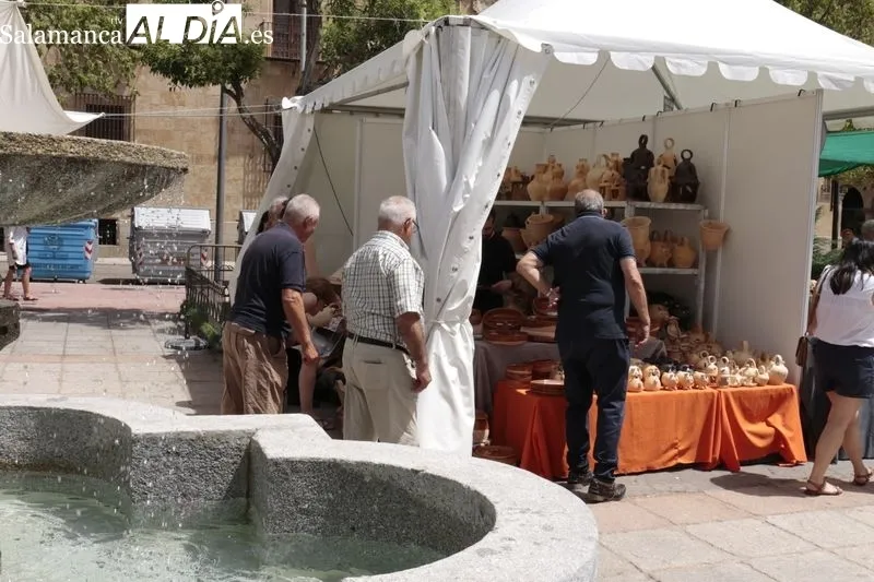 La plaza de Los Bandos es el escenario de la Feria Internacional de Alfarería y Cerámica
