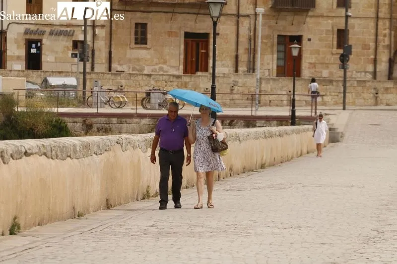 La ola de calor ha hecho que en Salamanca se alcancen hoy los 37 grados. Foto de David Sañudo