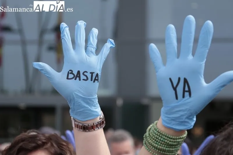  Concentración de la Junta de Personal del área de Salud de Salamanca, a la puerta del Hospital Universitario. Foto de David Sañudo