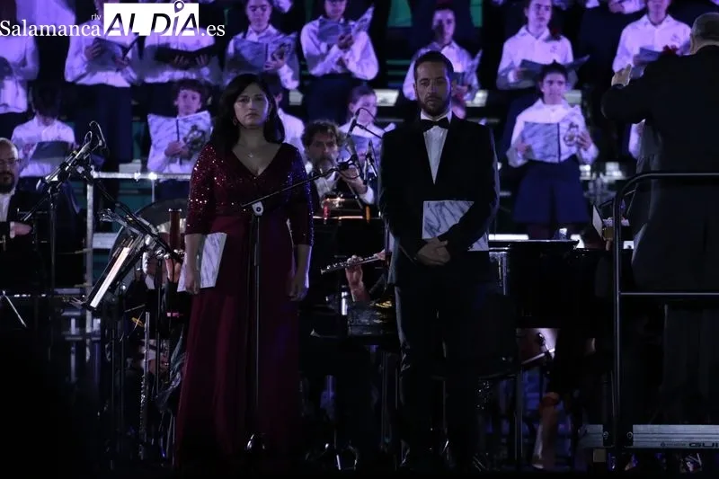 Espectacular recital esta noche en la Plaza Mayor de Salamanca