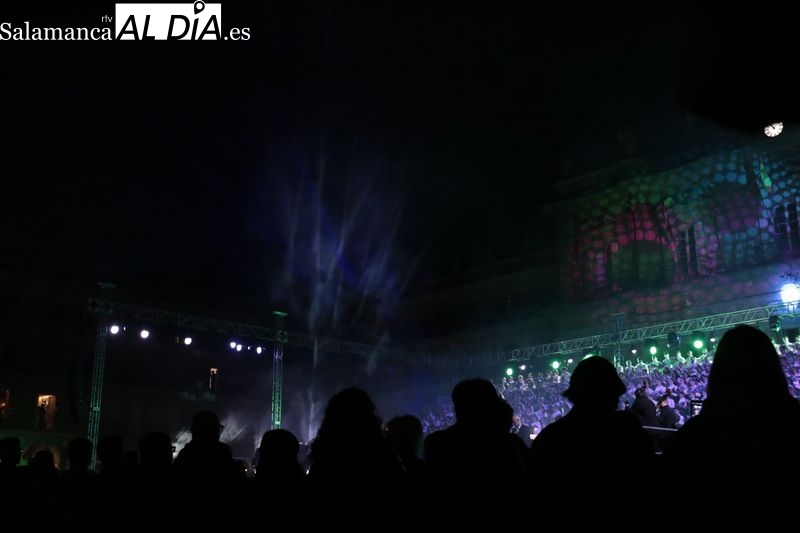 Espectacular recital esta noche en la Plaza Mayor de Salamanca