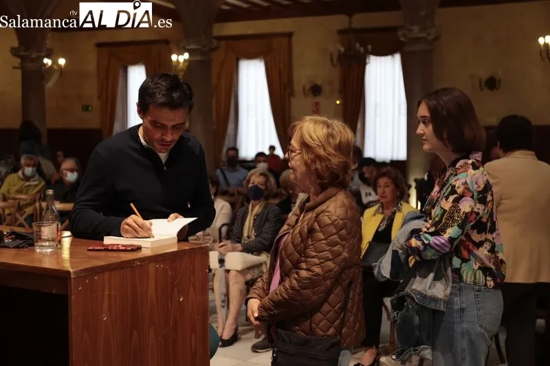 Presentación del libro 'Desde que me quedé sin dioses'