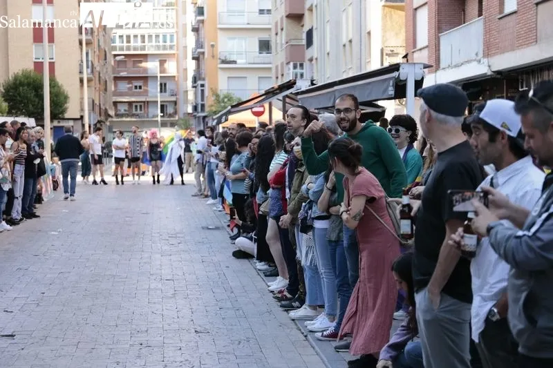 Carrera de tacones en el Barrio de Oeste