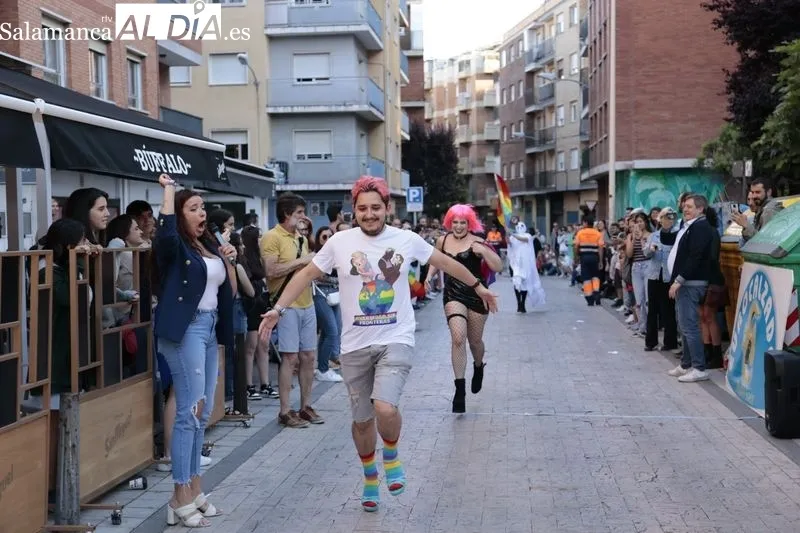 Carrera de tacones en el Barrio de Oeste