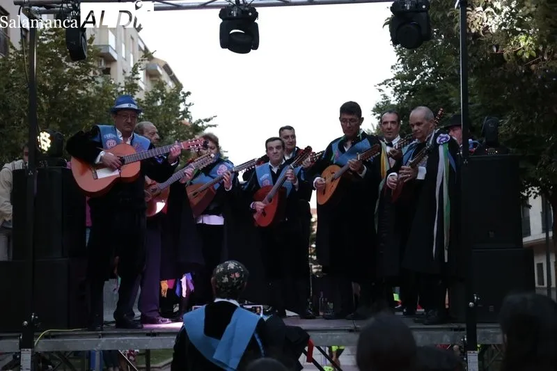 Foto 4 - Pizarrales y El Carmen se engalanan de fiesta 
