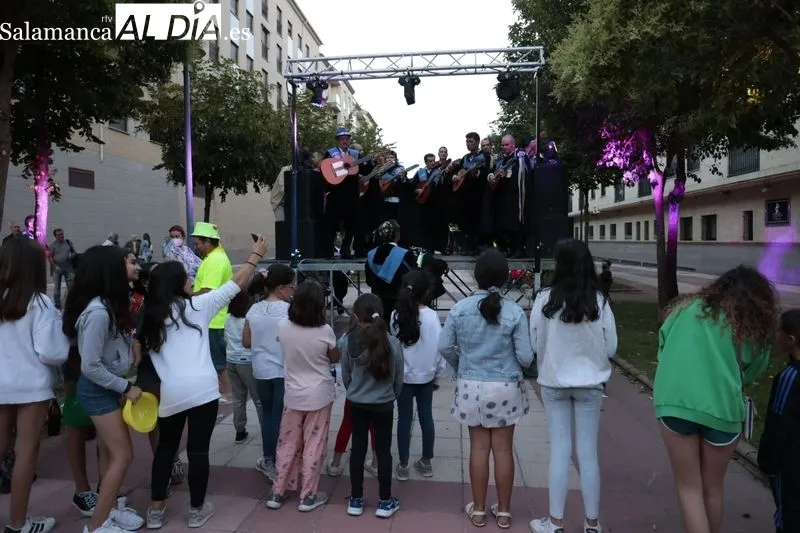 Foto 3 - Pizarrales y El Carmen se engalanan de fiesta 