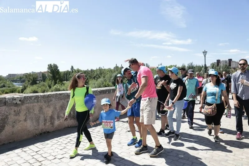 Foto 5 - Salamanca se vuelca con el autismo gracias a la I Carrera Solidaria Ariadna y su Marcha Participativa