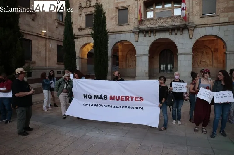Concentración convocada por la Asamblea de Apoyo a Personas Migrantes