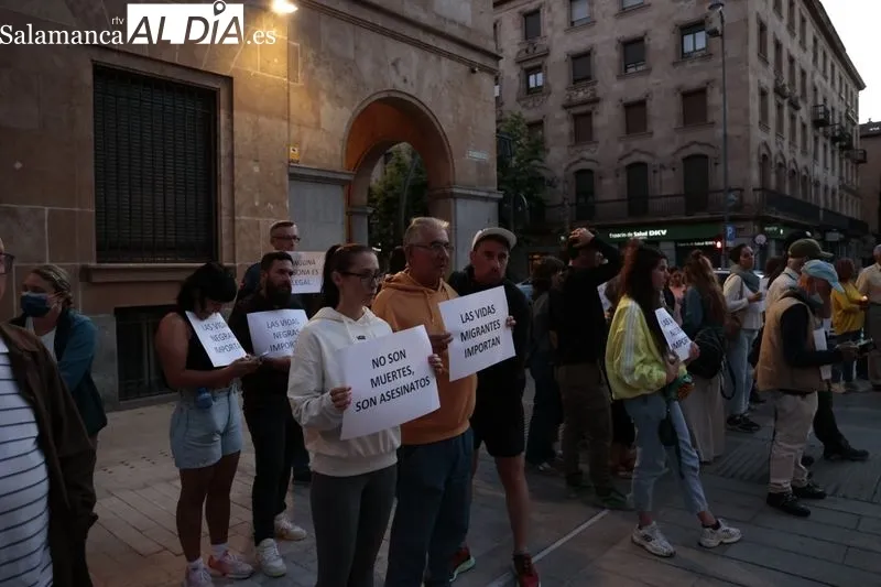 Concentración convocada por la Asamblea de Apoyo a Personas Migrantes