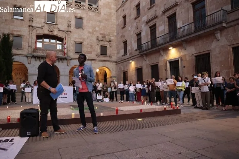 Concentración convocada por la Asamblea de Apoyo a Personas Migrantes