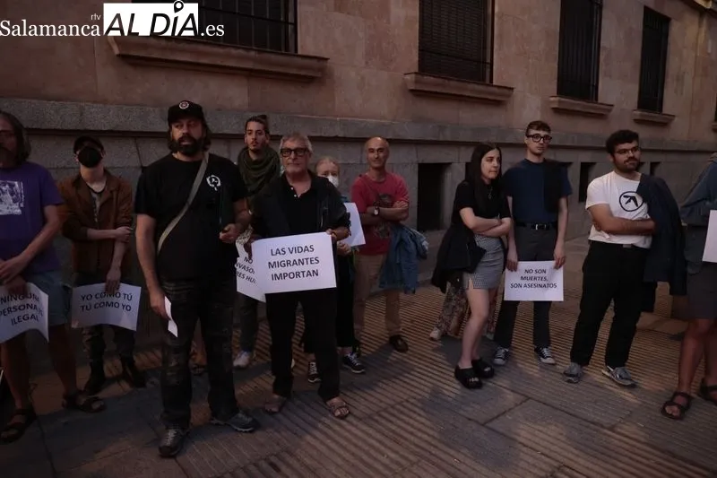 Concentración convocada por la Asamblea de Apoyo a Personas Migrantes