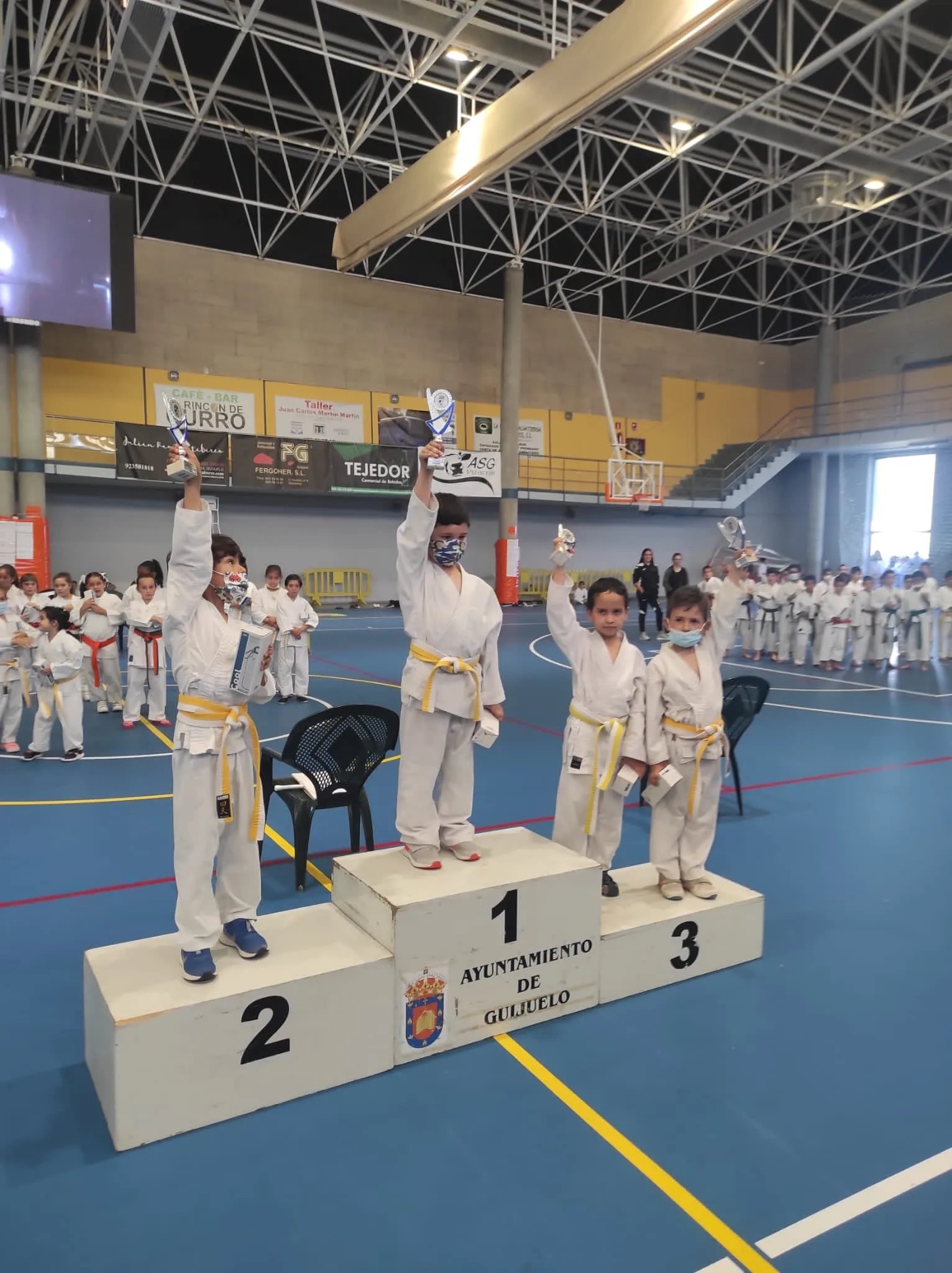 Foto 7 - El Club K&aacute;rate CID suma 16 podiums en su participaci&oacute;n en el Campeonato provincial