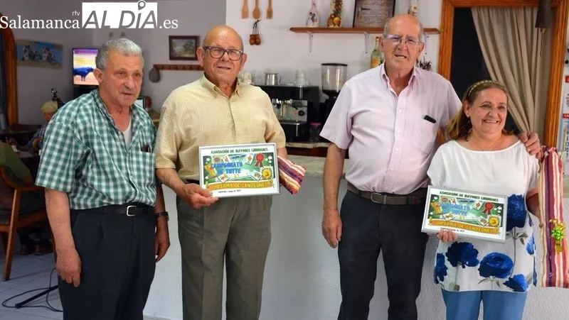 Campeones y subcampeonas del XX Campeonato de Tute del hogar del jubilado