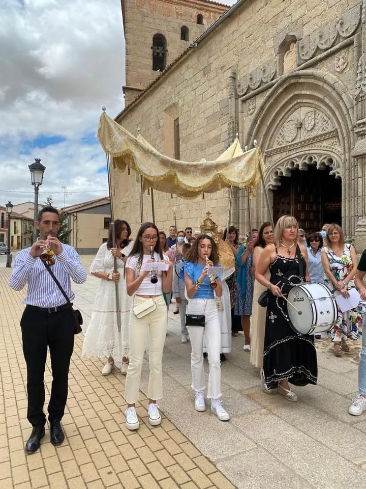 Foto 3 - La comarca de Pe&ntilde;aranda se vuelca en la retomada festividad del Corpus