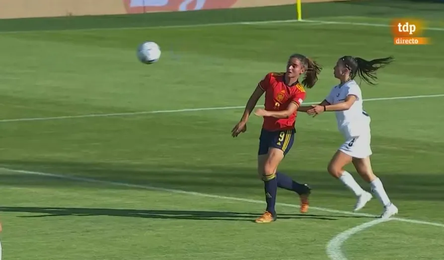 Foto 9 - Carmen &Aacute;lvarez S&aacute;nchez marca un gol en el victorioso debut de Espa&ntilde;a en la Eurocopa Sub&rsquo;19
