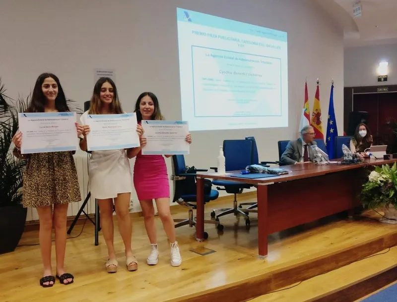 Entrega de premios de la fase provincial del Concurso Nacional de Educación Cívico-Tributaria