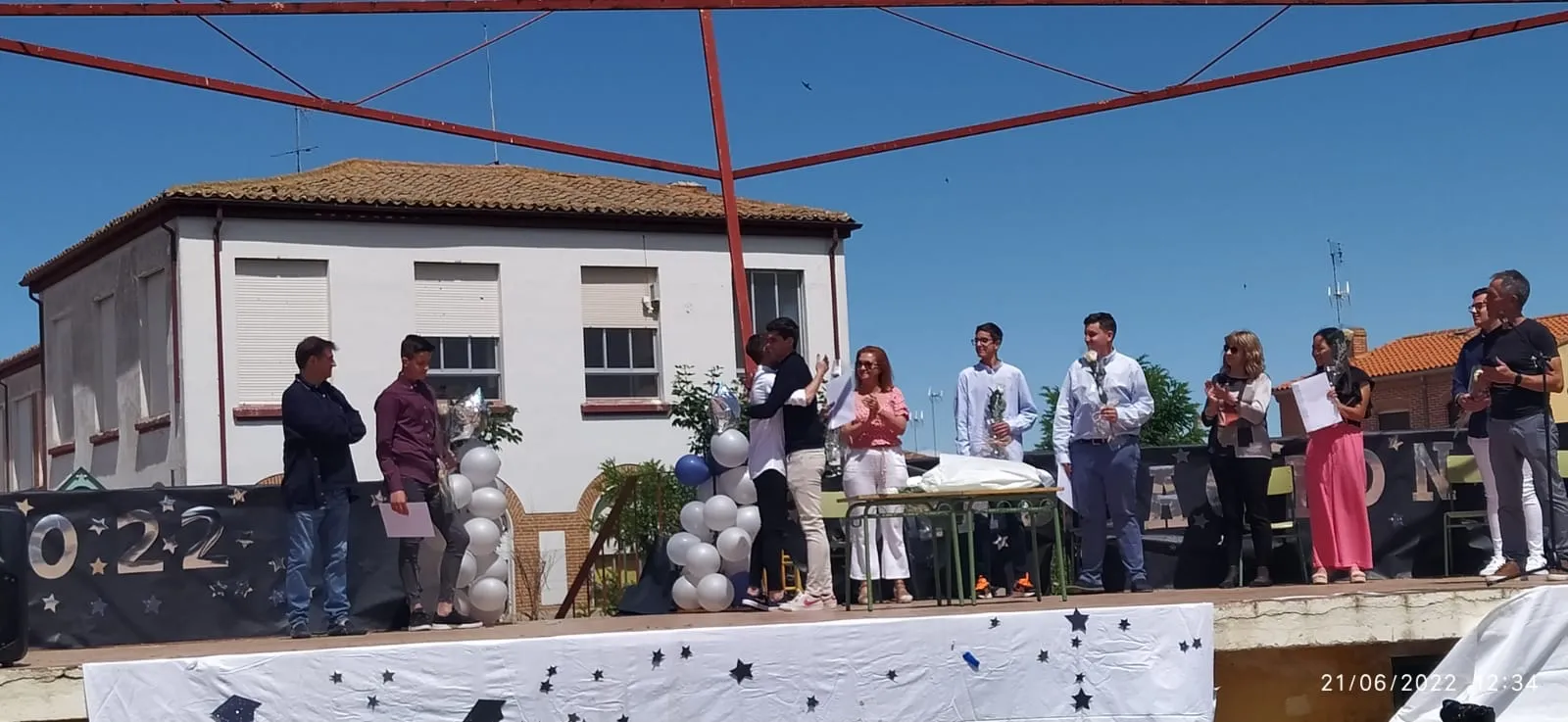 El parque municipal de Macotera acogía la graduación de los alumnos del CEO Miguel Delibes 
