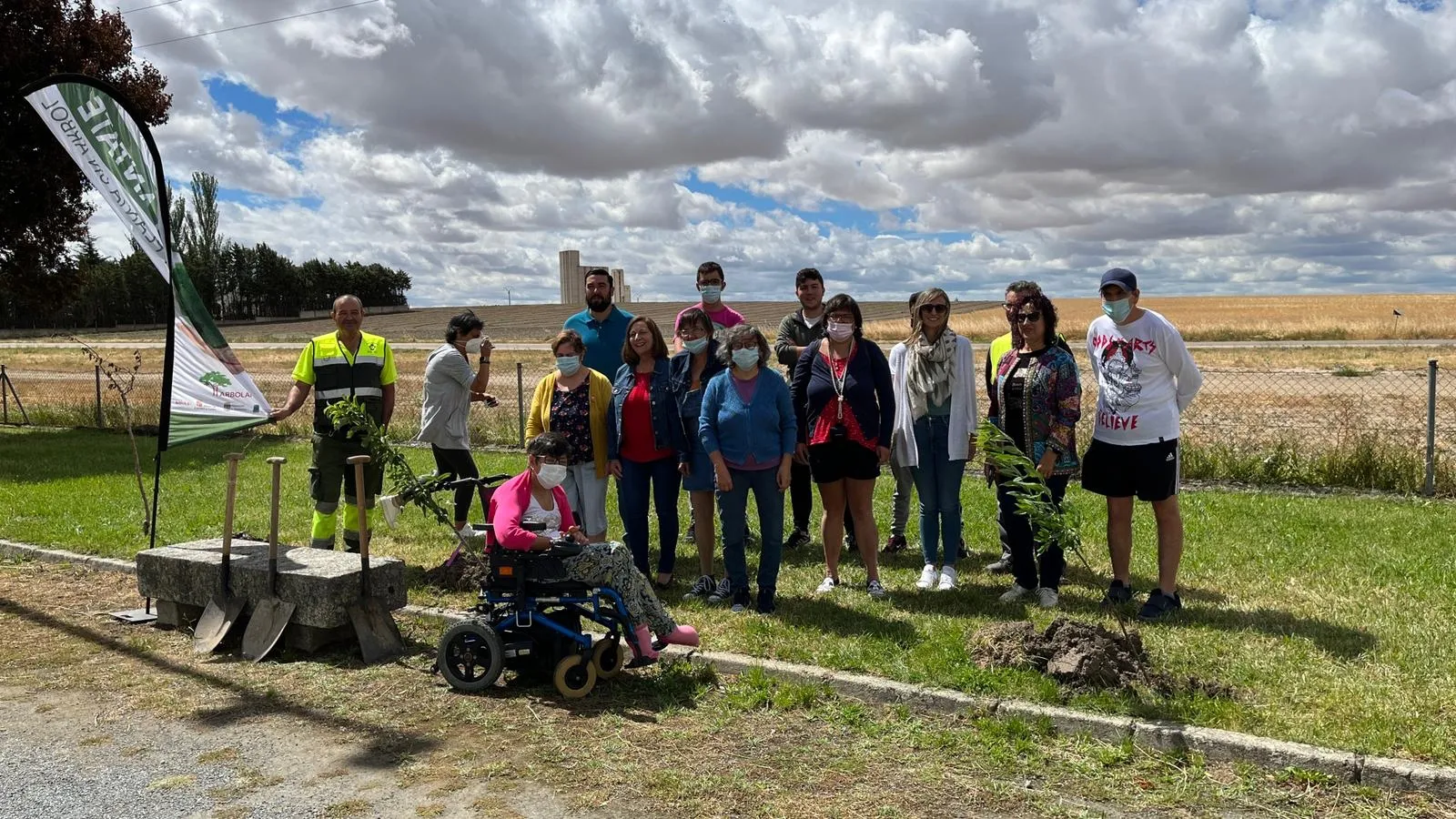 El proyecto Arbolar consigue plantar mas de 30 nuevos arboles en Peñaranda