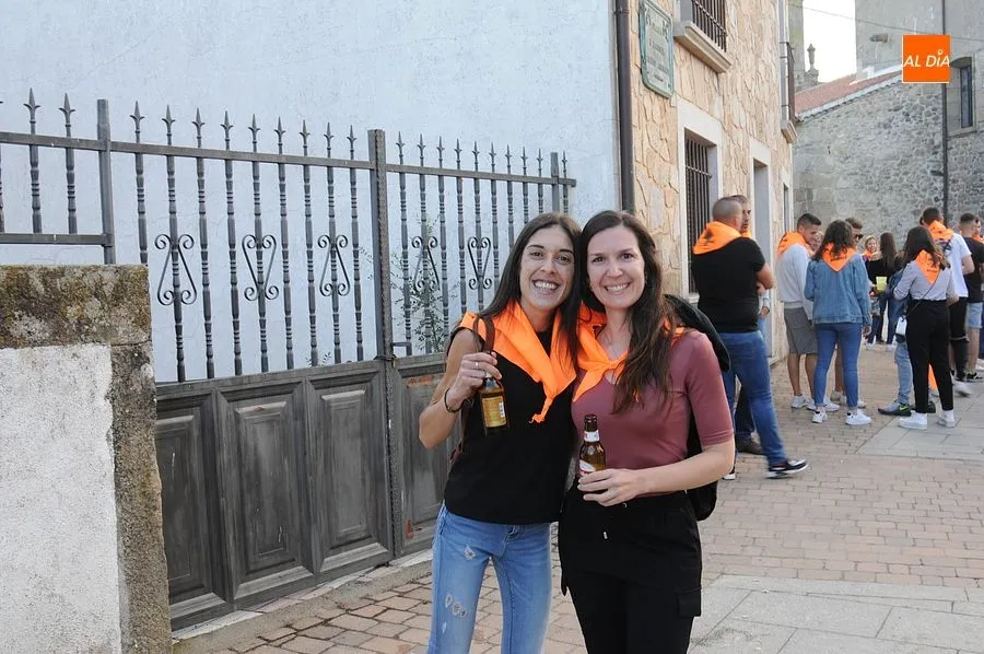 Ambiente en el pregón de fiestas de Navasfrías/ Fotos: Sergio Martín