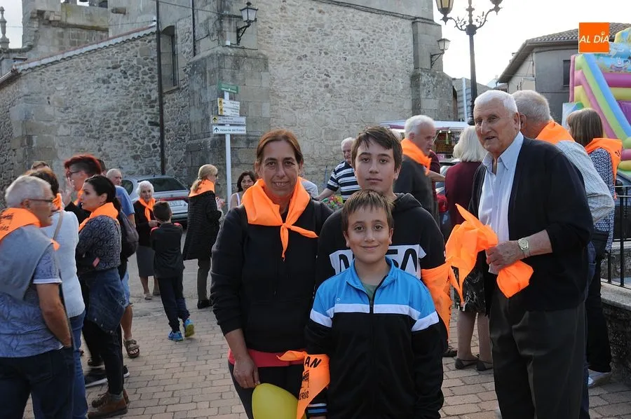 Ambiente en el pregón de fiestas de Navasfrías/ Fotos: Sergio Martín
