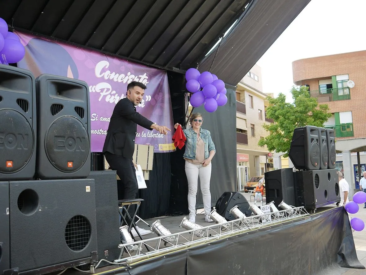 Foto 4 - Los m&aacute;s peque&ntilde;os disfrutan de la jornada Carbajosa por la Igualdad