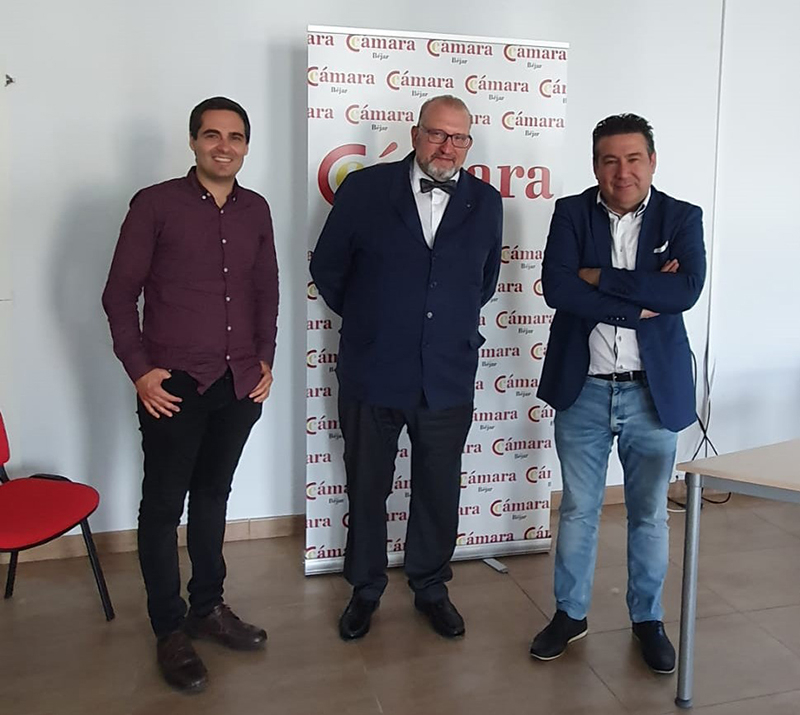 La Unión del Pueblo Leonés visita Béjar para reunirse con diversos colectivos