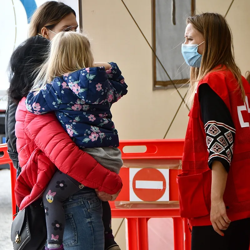 Atención a los refugiados en los Centros de Recepción habilitados en nuestro país  |  Foto: Cruz Roja