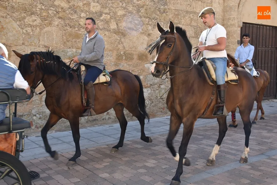 Foto 6 - Los romeros inician su recuperado camino con notables participaci&oacute;n y expectaci&oacute;n
