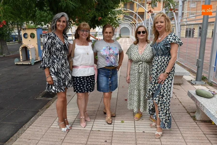 Foto 3 - Amanecer clausura definitivamente el curso con una gran comida de confraternizaci&oacute;n