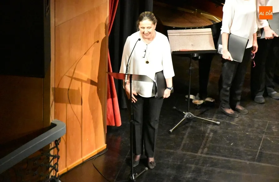 Foto 5 - Agradable 'tarde coral' en el Teatro Nuevo con voces mirobrigenses, vitorianas y arroyanas