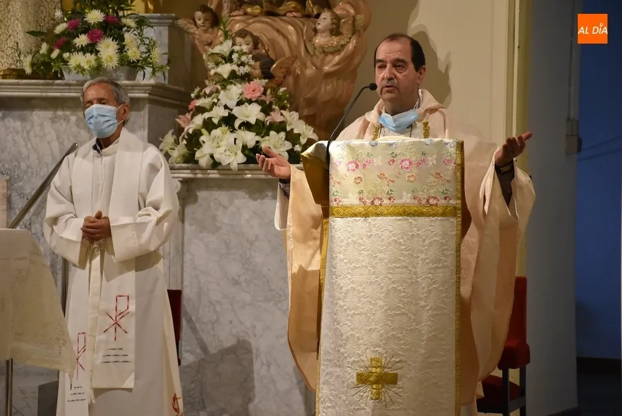 Foto 6 - La Hermandad de la Virgen de la Pe&ntilde;a inicia el Triduo previo a la Romer&iacute;a