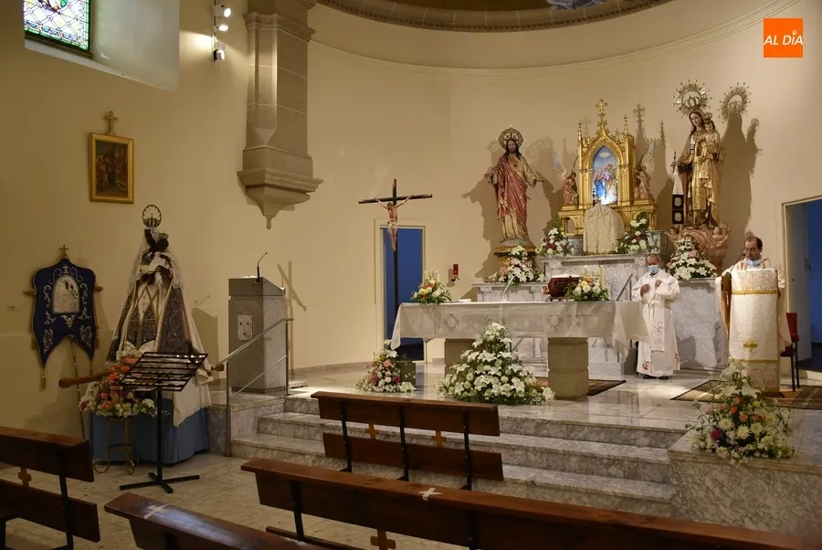 Foto 3 - La Hermandad de la Virgen de la Pe&ntilde;a inicia el Triduo previo a la Romer&iacute;a
