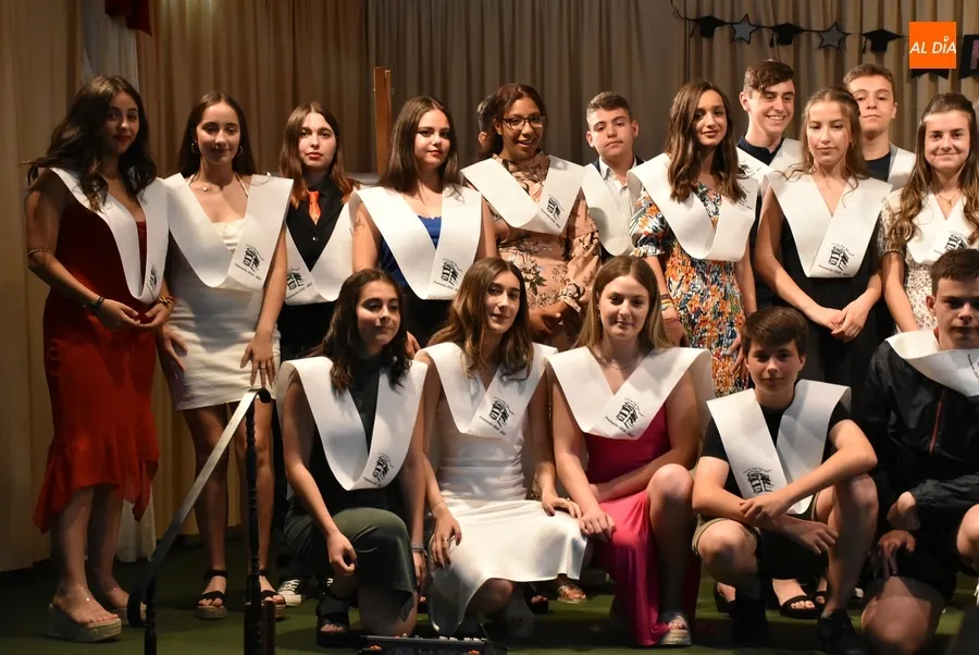Foto 11 - El IES Fray Diego Tadeo cierra el curso graduando por primera vez a sus alumnos de 4&ordm; de la ESO